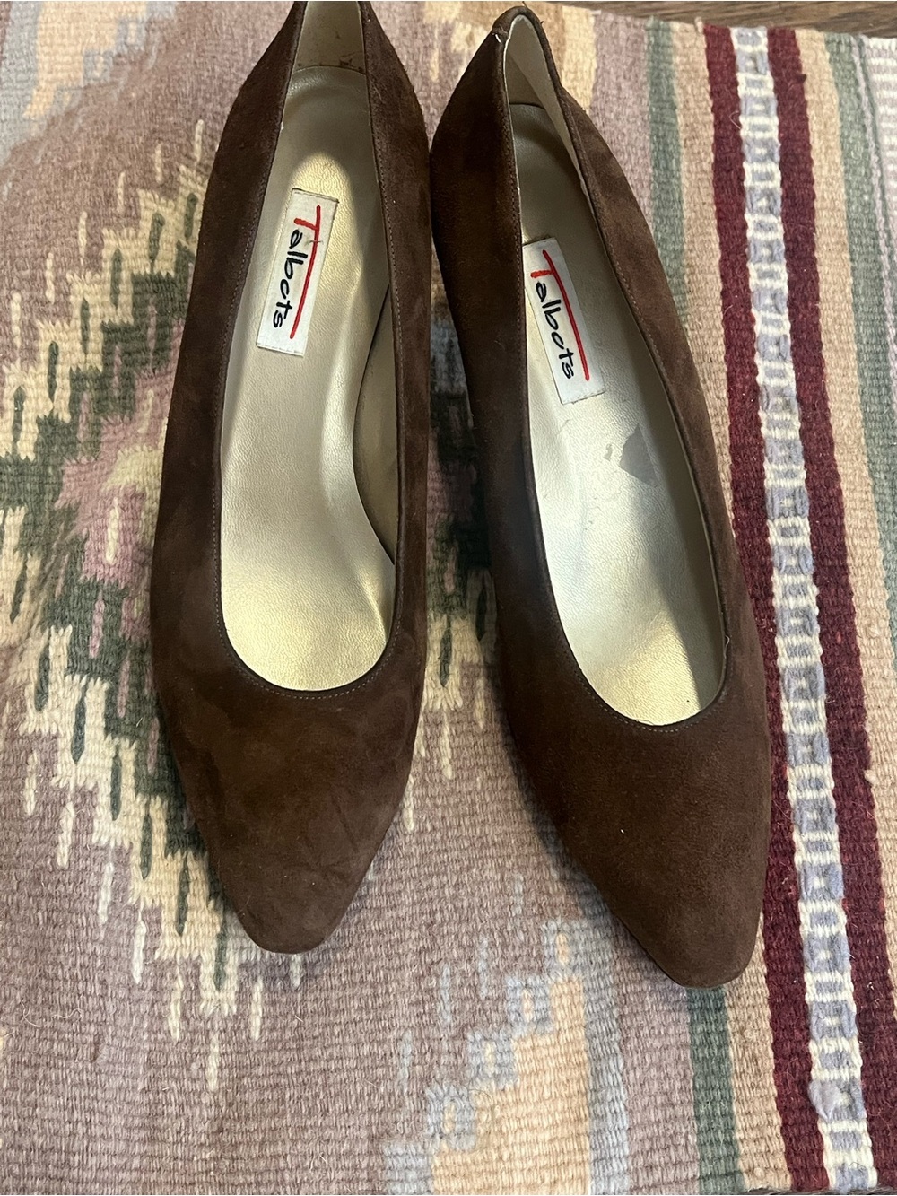 Vintage 90s Women's Brown Suede Mid Heel Pumps - Picture 2 of 9